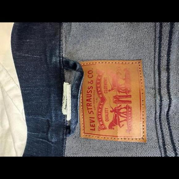 EUC Levi's Denim Jacket, Size XL - Picture 5 of 6